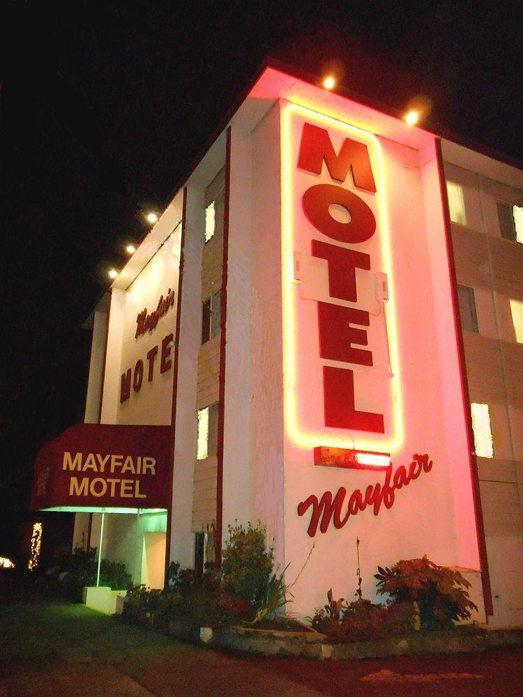 Mayfair Motel Victoria Esterno foto